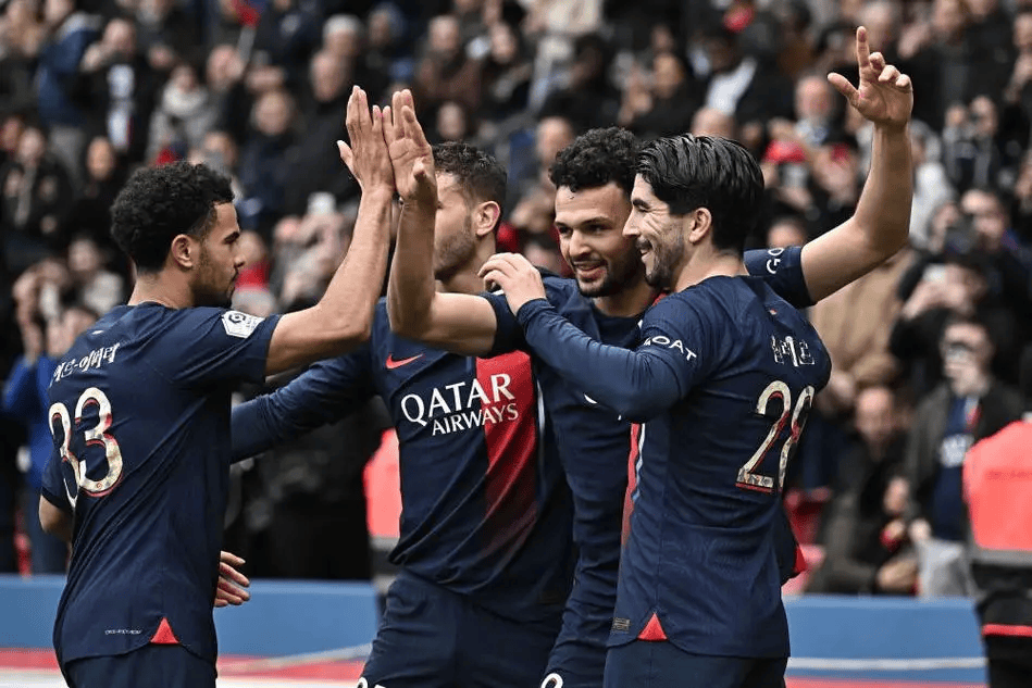 與英格蘭的 與英格蘭的