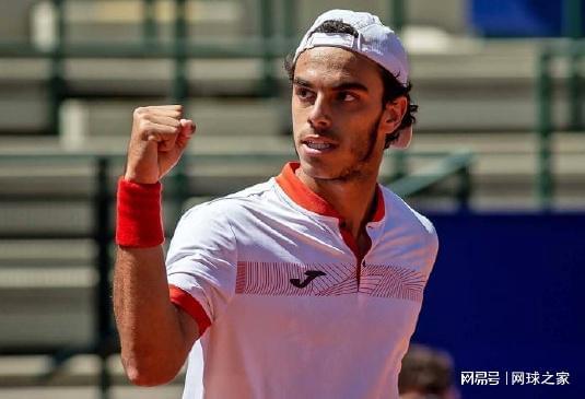 于比利亚雷 于比利亚雷