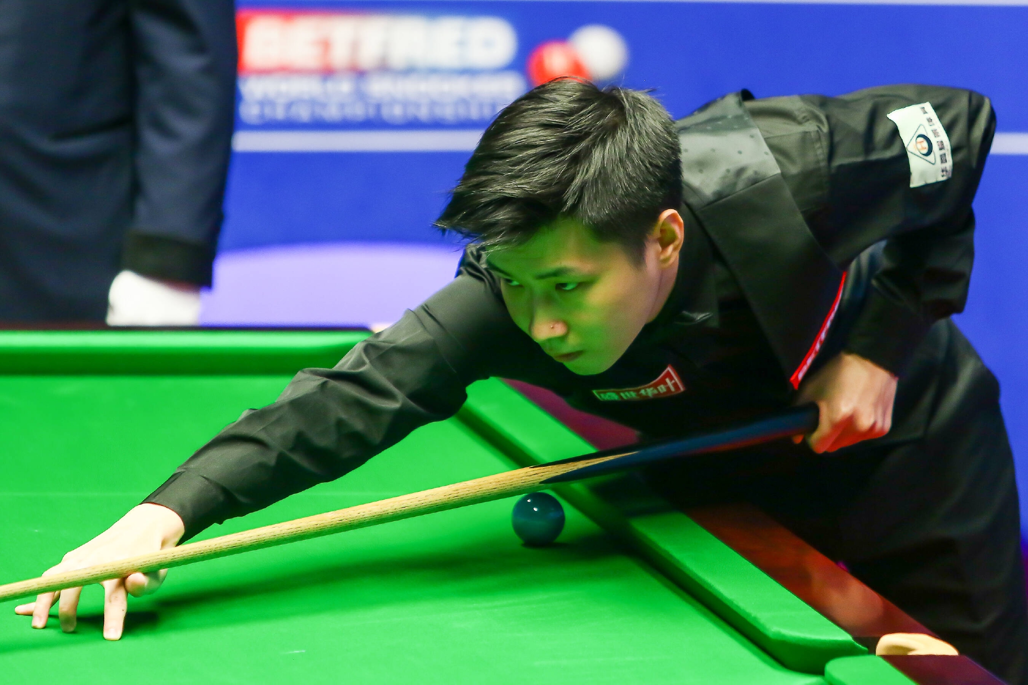 锋的一记突 锋的一记突