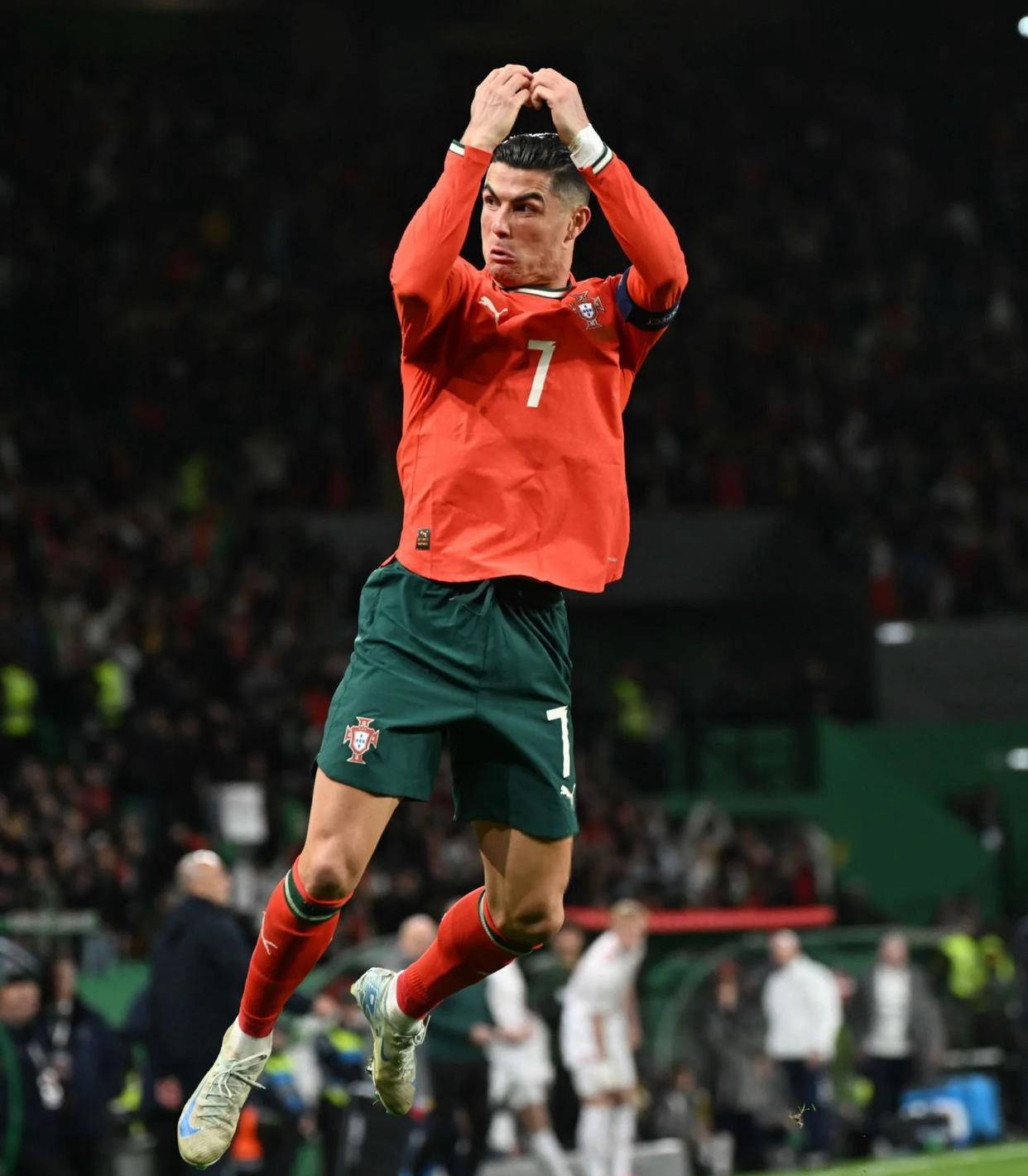 中场以三角 中场以三角